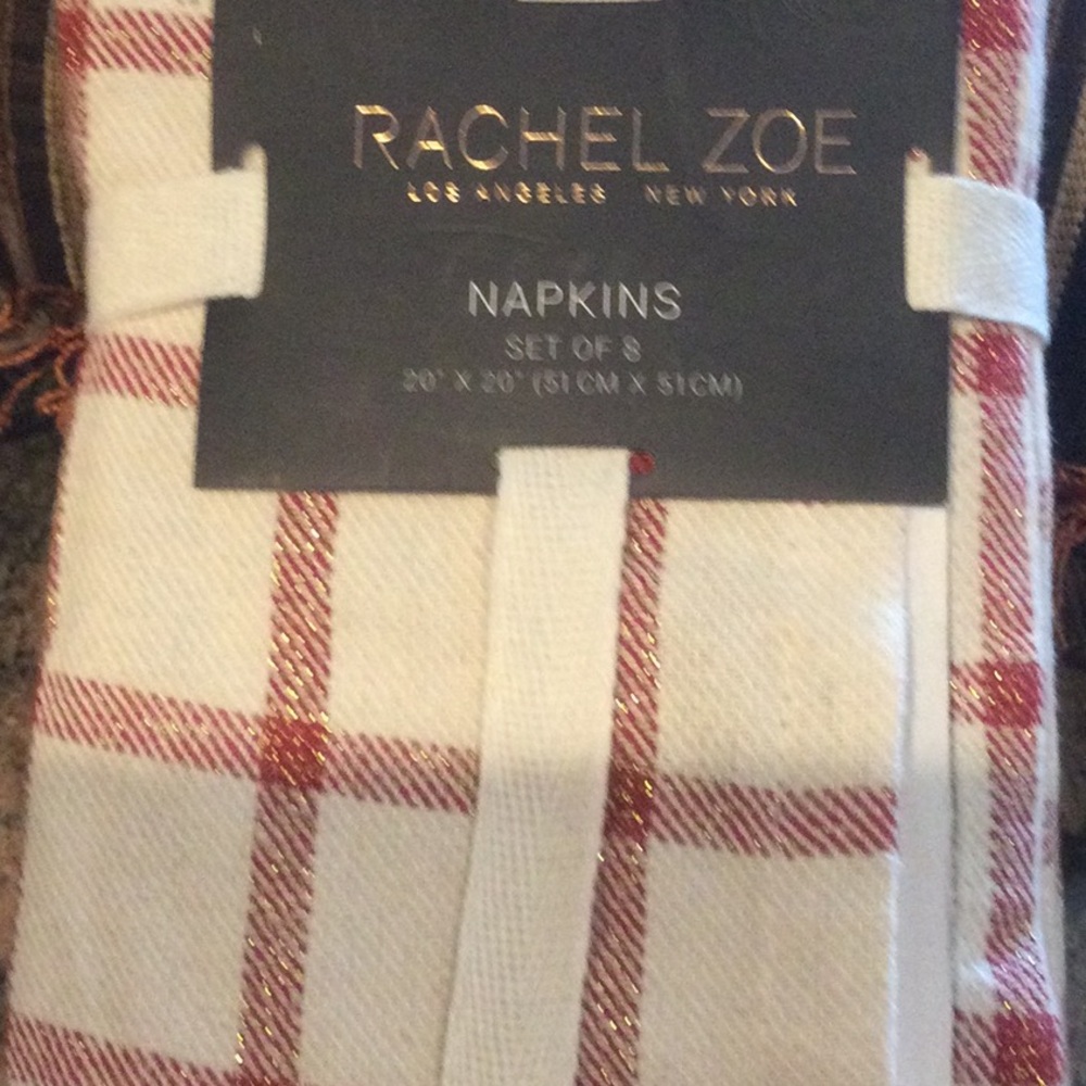 8 tables napkins new with tags